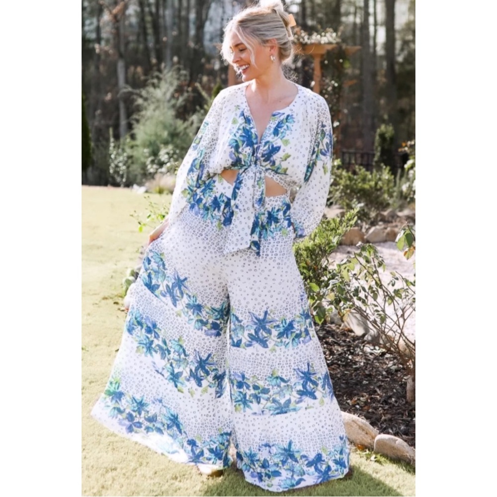 FREE PEOPLE | Paradise Wide Leg Boho Jumpsuit in Ivory Floral, Size Medium - Picture 15 of 16
